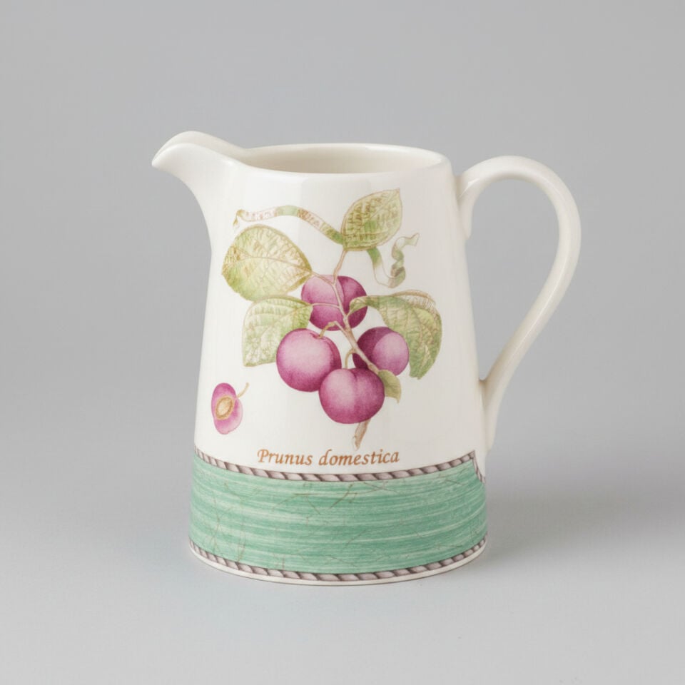 Wedgwood 4 Adet Fincan ve Sütlük