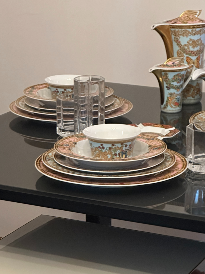 Le Jardin de Versace Tabak Takımı